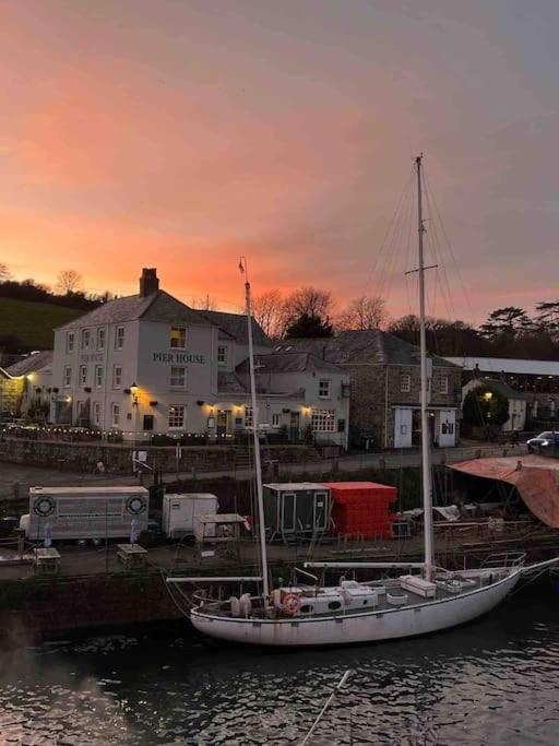 Hotel Stunning Yacht Sea Lion In Charlestown Harbour, Cornwall Zewnętrze zdjęcie