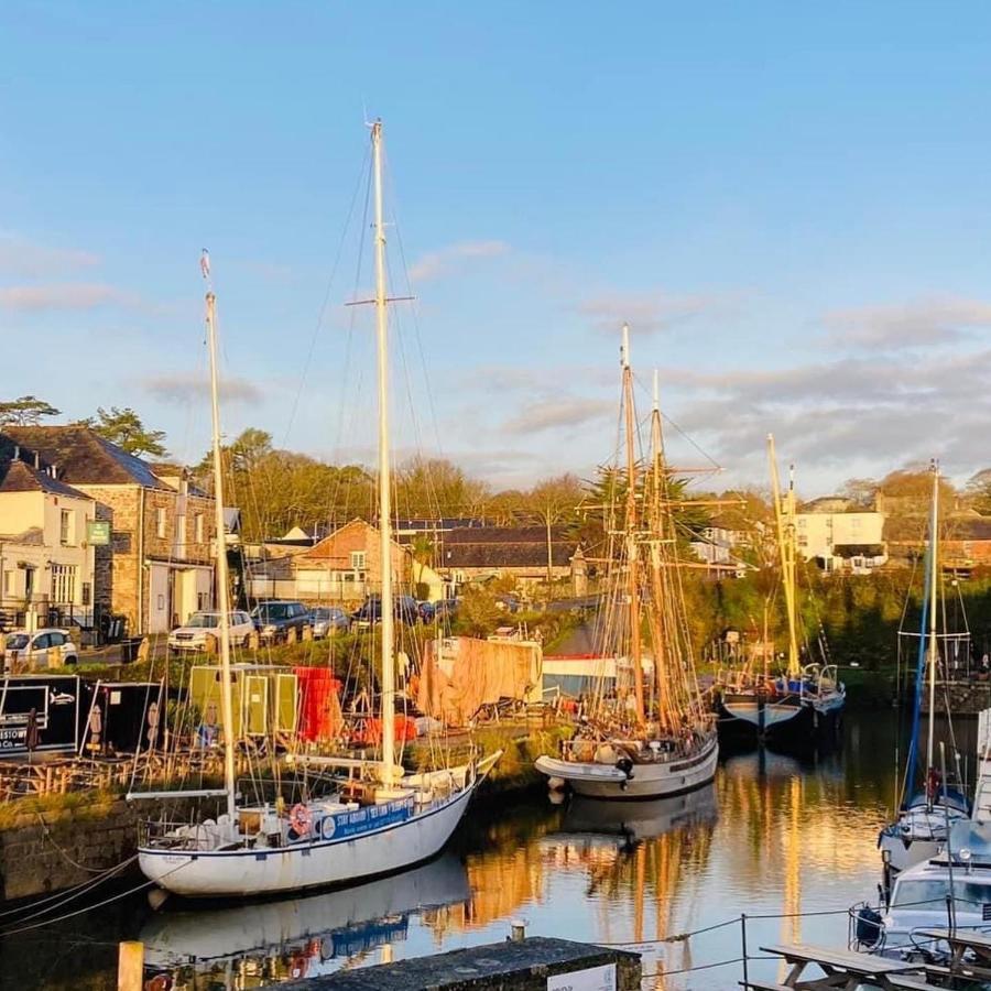 Hotel Stunning Yacht Sea Lion In Charlestown Harbour, Cornwall Zewnętrze zdjęcie